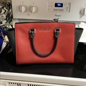 Red nd black mk purse
